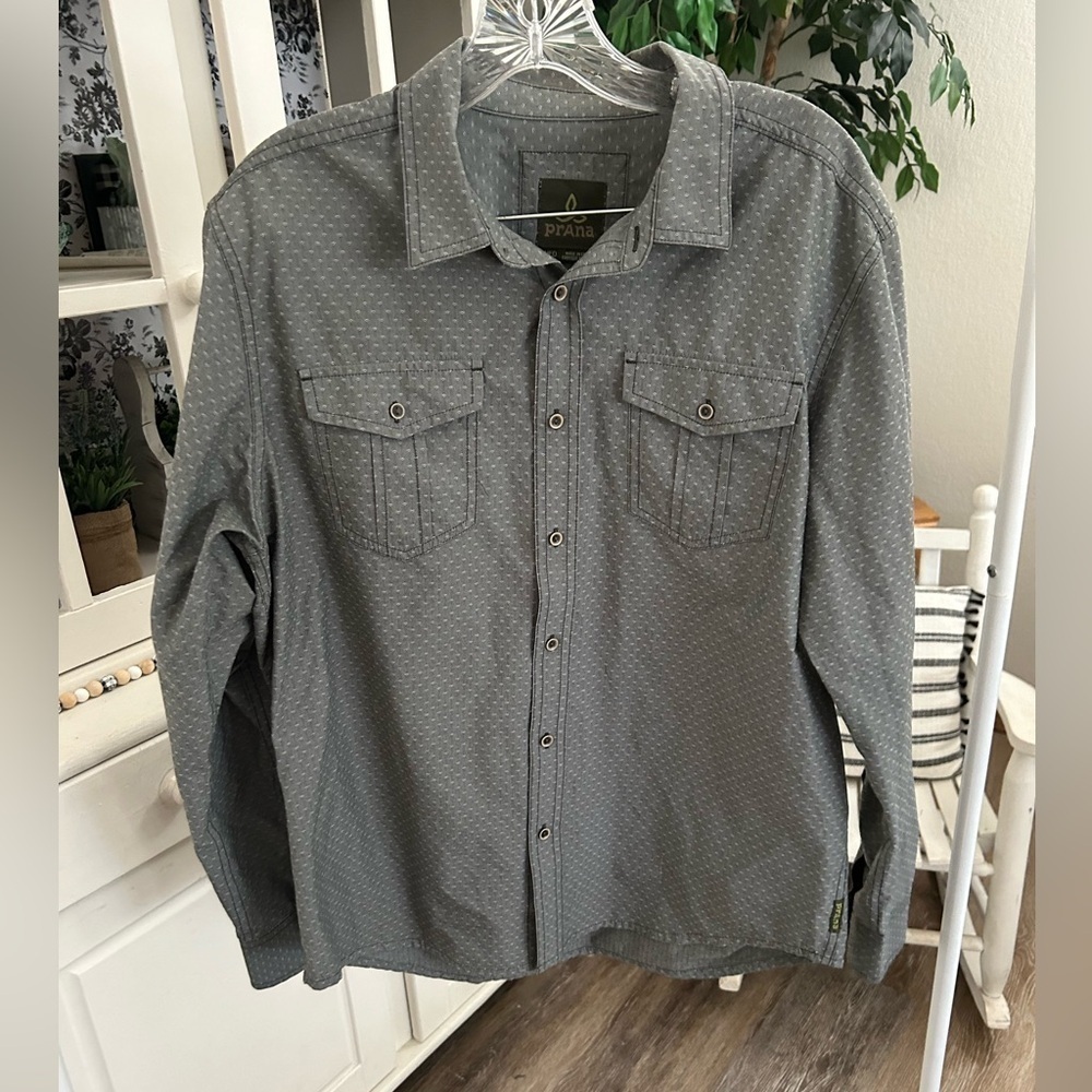 Prana Men's Button-Down Long-Sleeve Shirts Medium